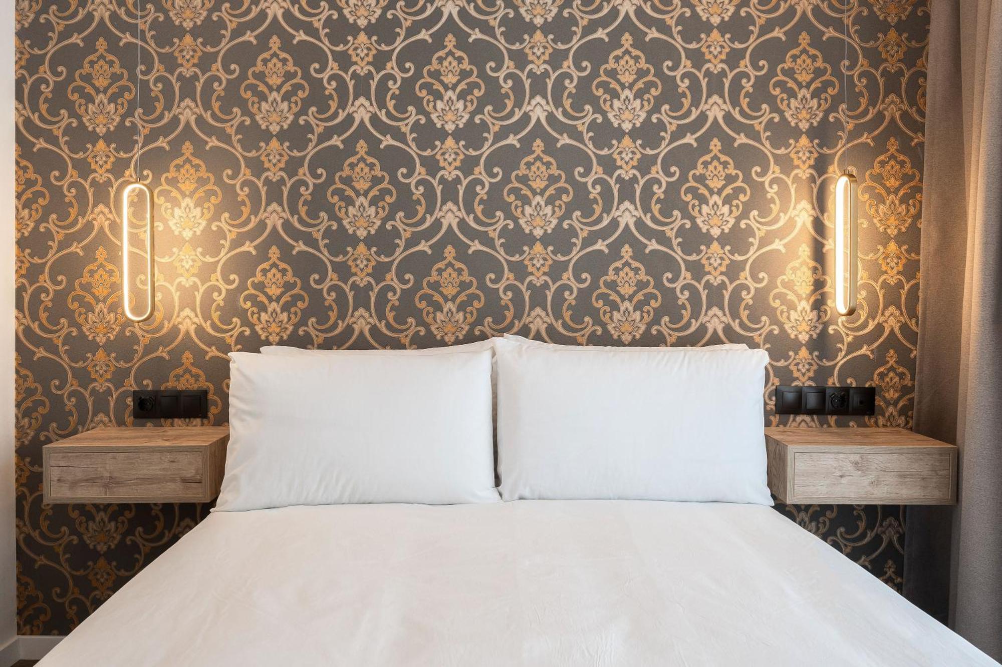 The Orange House Boutique Hotel And Upstairs Rooftop Bar Center Of La Cala De Mijas 100M From The Beach Esterno foto