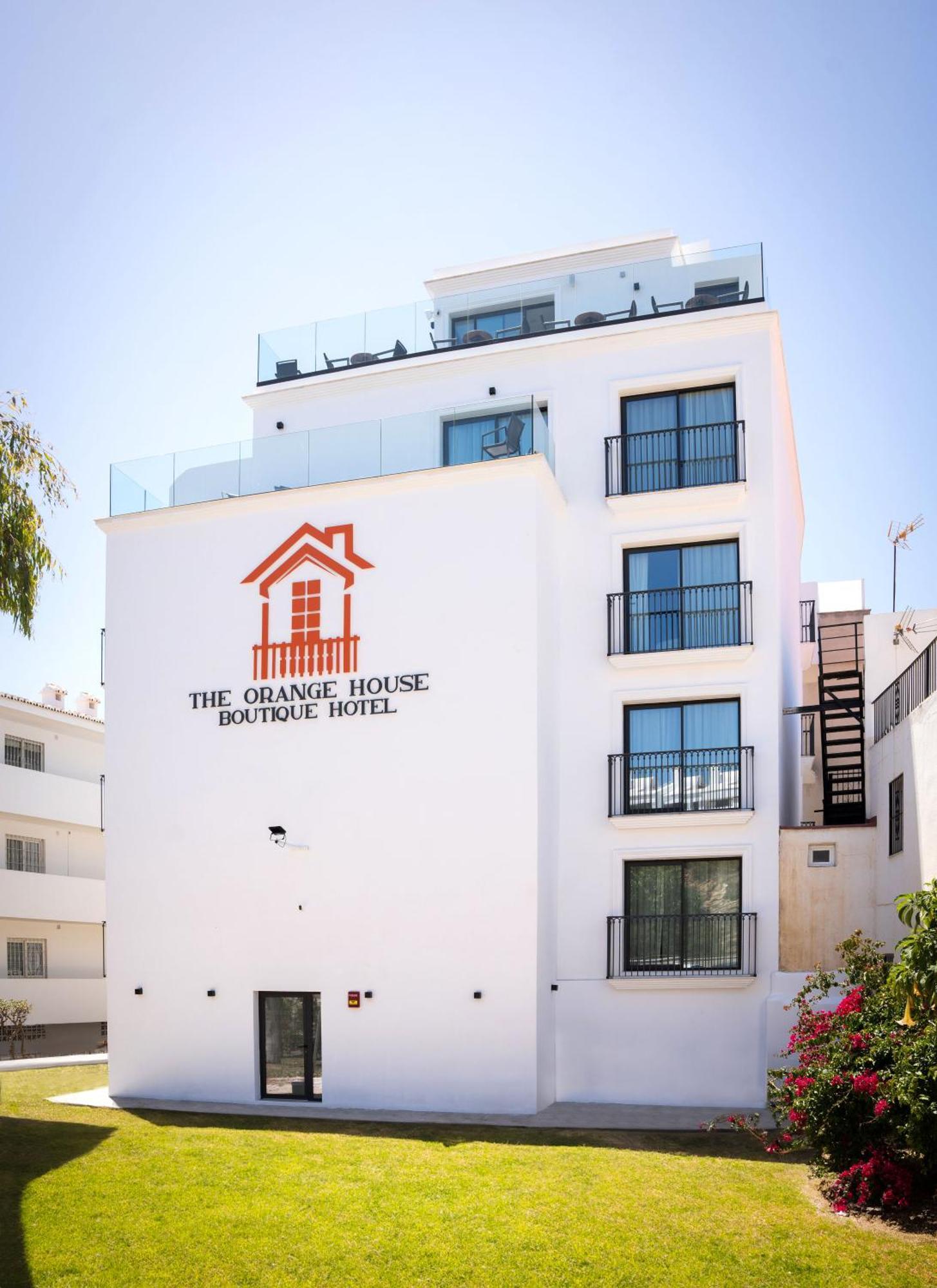 The Orange House Boutique Hotel And Upstairs Rooftop Bar Center Of La Cala De Mijas 100M From The Beach Esterno foto