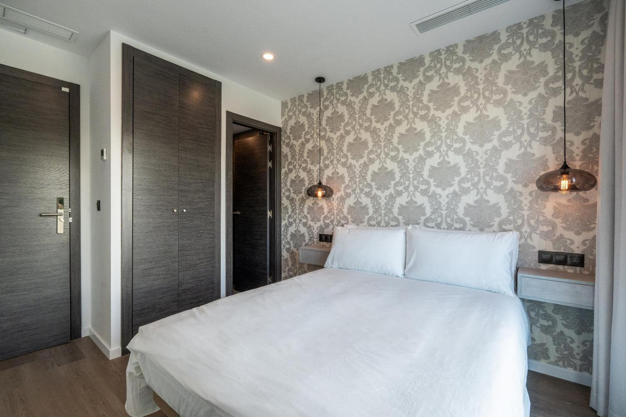 The Orange House Boutique Hotel And Upstairs Rooftop Bar Center Of La Cala De Mijas 100M From The Beach Esterno foto