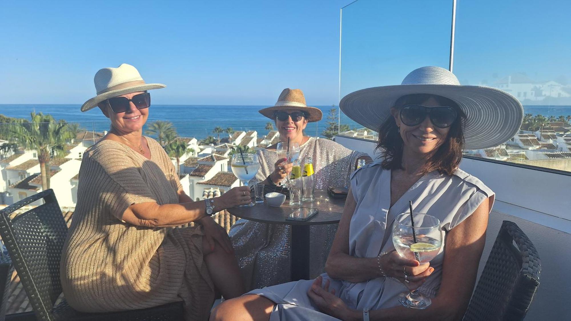 The Orange House Boutique Hotel And Upstairs Rooftop Bar Center Of La Cala De Mijas 100M From The Beach Esterno foto