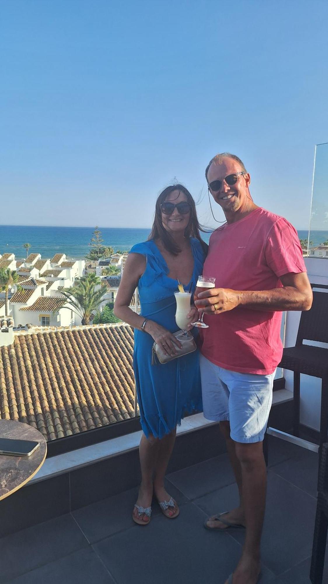 The Orange House Boutique Hotel And Upstairs Rooftop Bar Center Of La Cala De Mijas 100M From The Beach Esterno foto